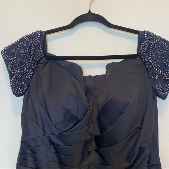 La Femme Beaded Ruched Floor Length Navy Gown EUC - Picture 2 of 13